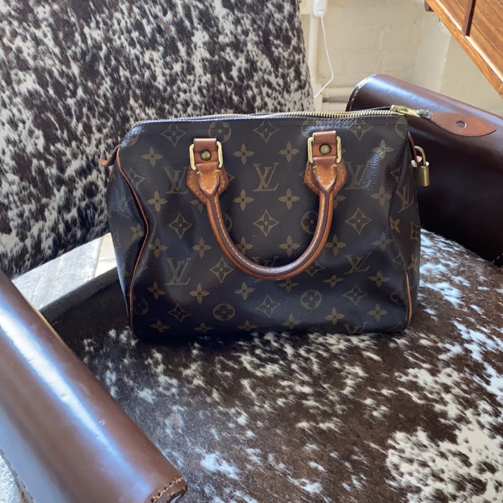 Louis Vuitton Monogram Speedy 30 - Picture 4 of 12